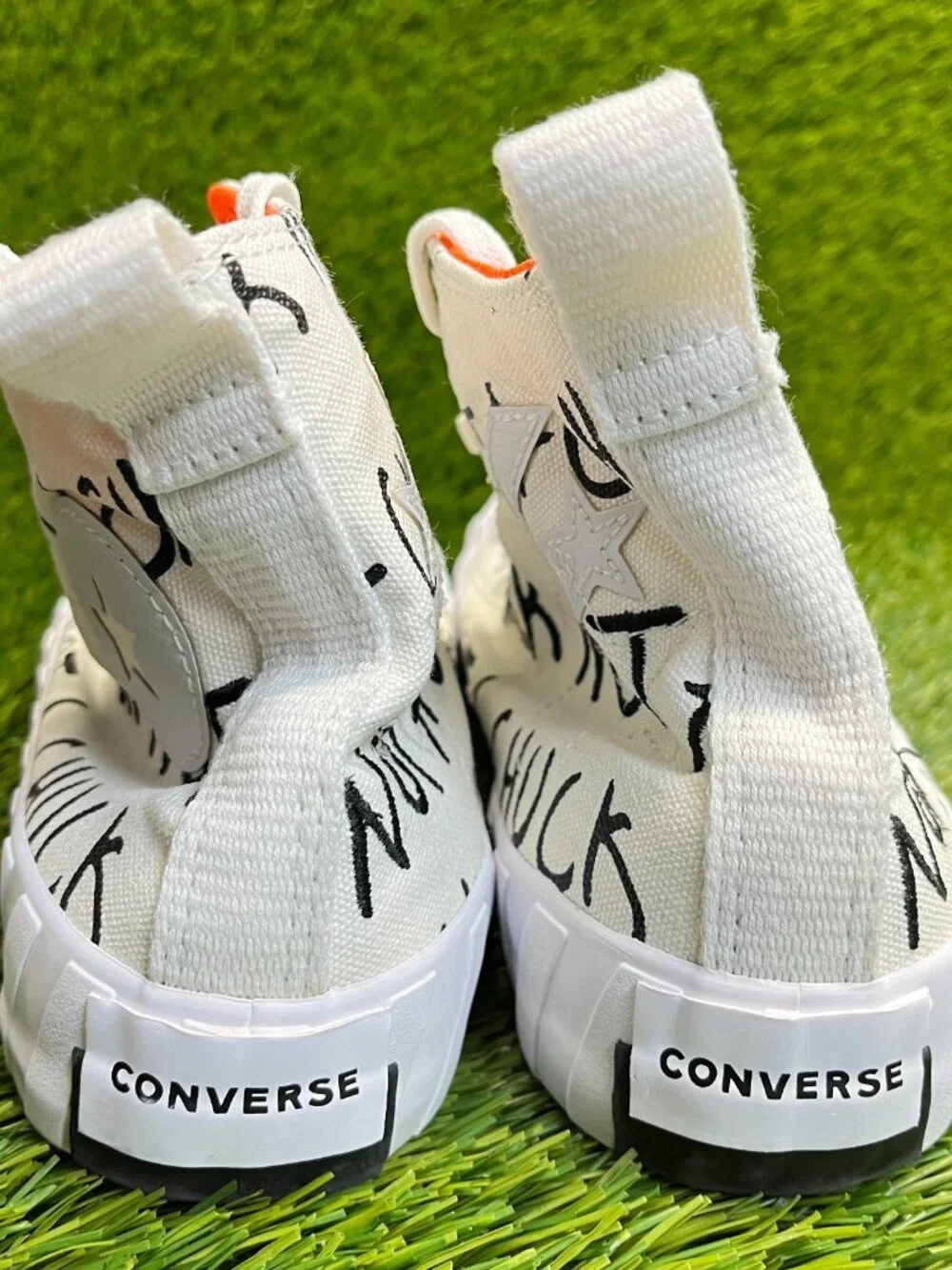 Converse UNT1TL3D Hi Not a Chuck‎ Boys Size 6Y White Athletic Shoes Sneakers